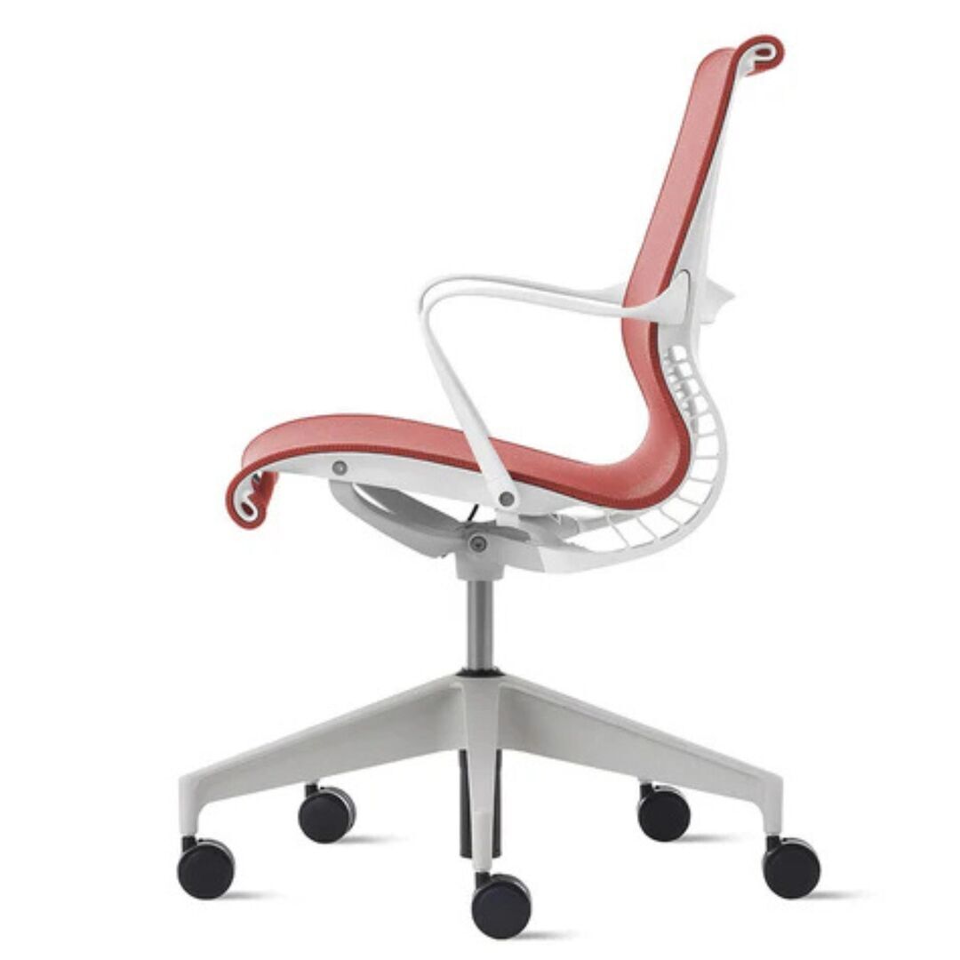 Herman CPH Bürostuhl Setu von Herman Miller Intercept - Canyon Rot, Studio - Weiss / Silberlegierung