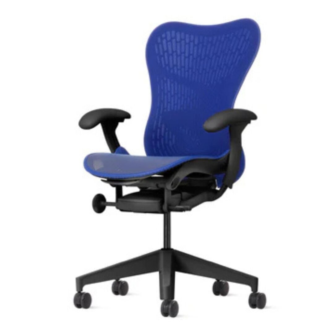 Herman CPH Bürostuhl Mirra 2 von Herman Miller Ultramarine Blau, Graphit