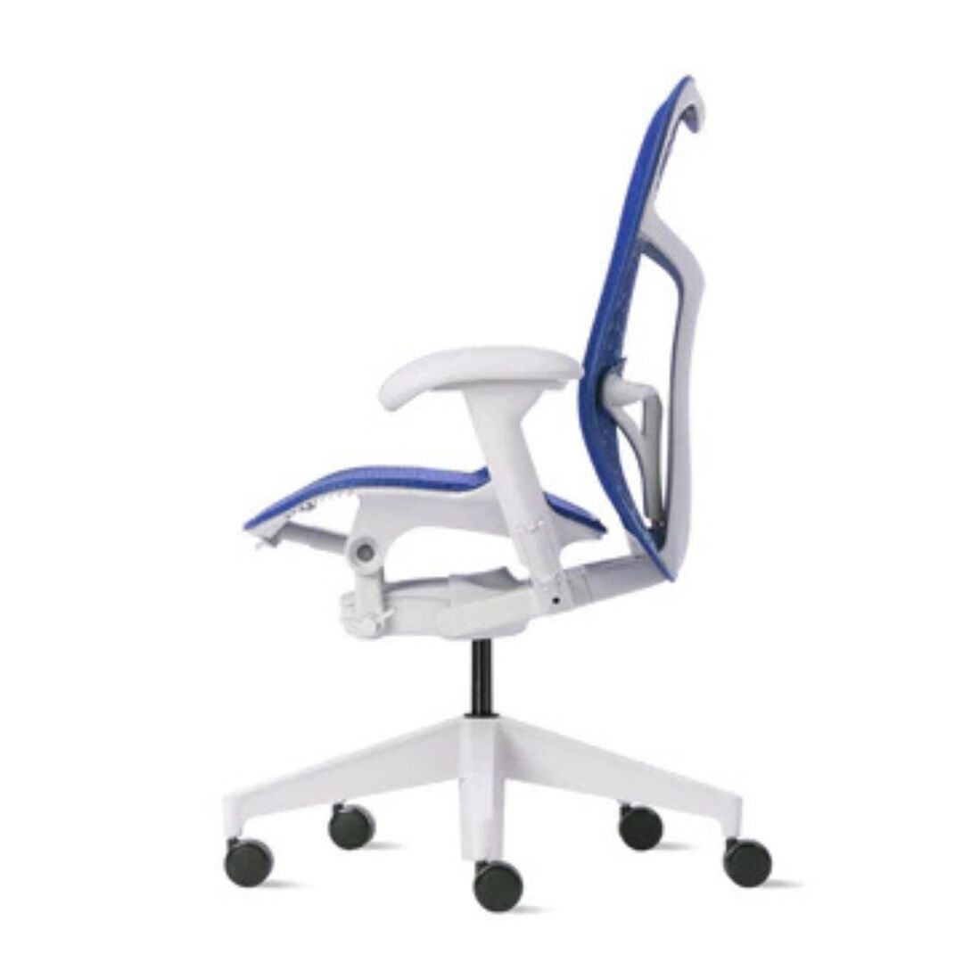 Herman CPH Bürostuhl Mirra 2 von Herman Miller Ultramarine Blau, Alpine