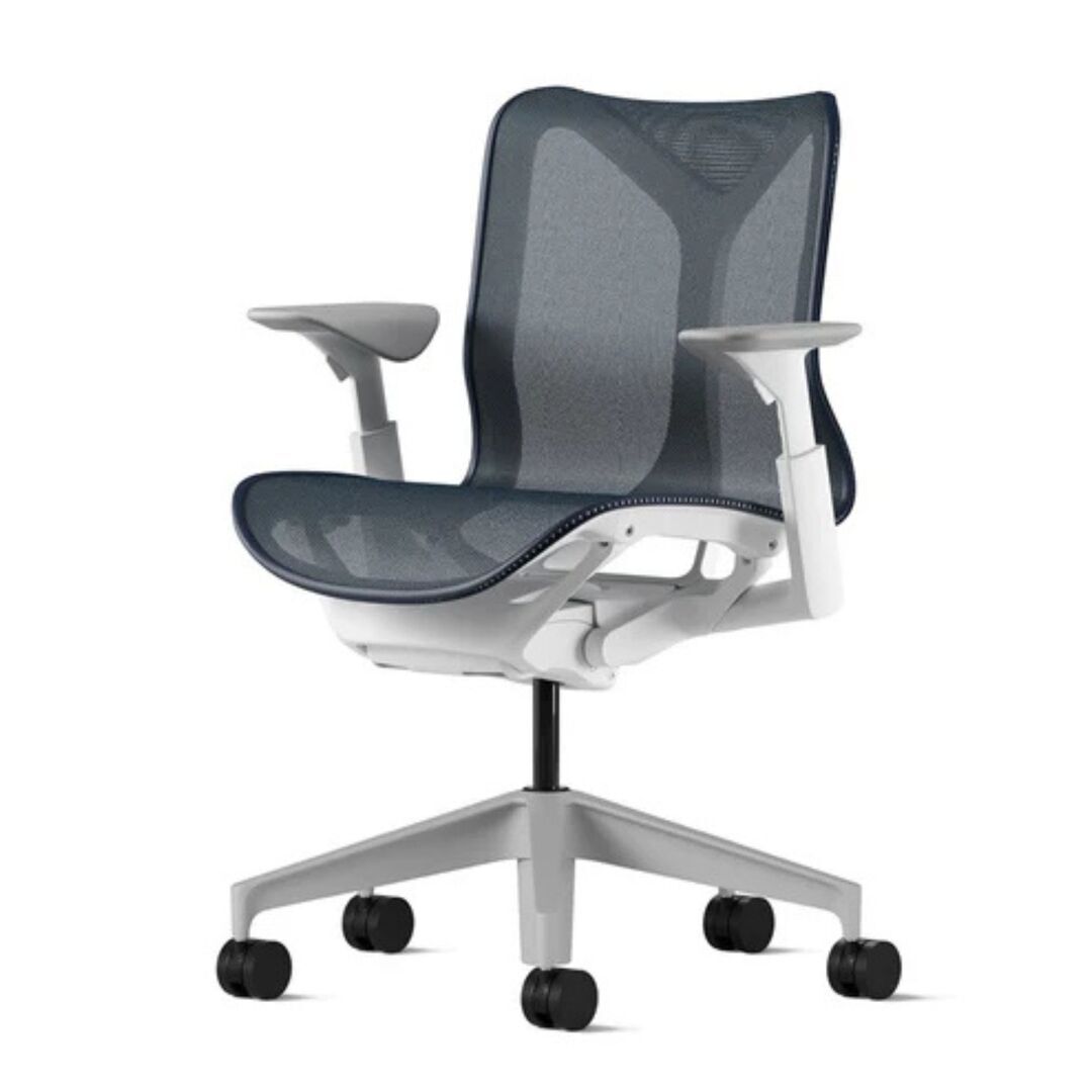 Herman CPH Bürostuhl Cosm von Herman Miller Weiss / Dubkelblau Nightfall, Klein - H: 1031 mm, Höhenverstellbar