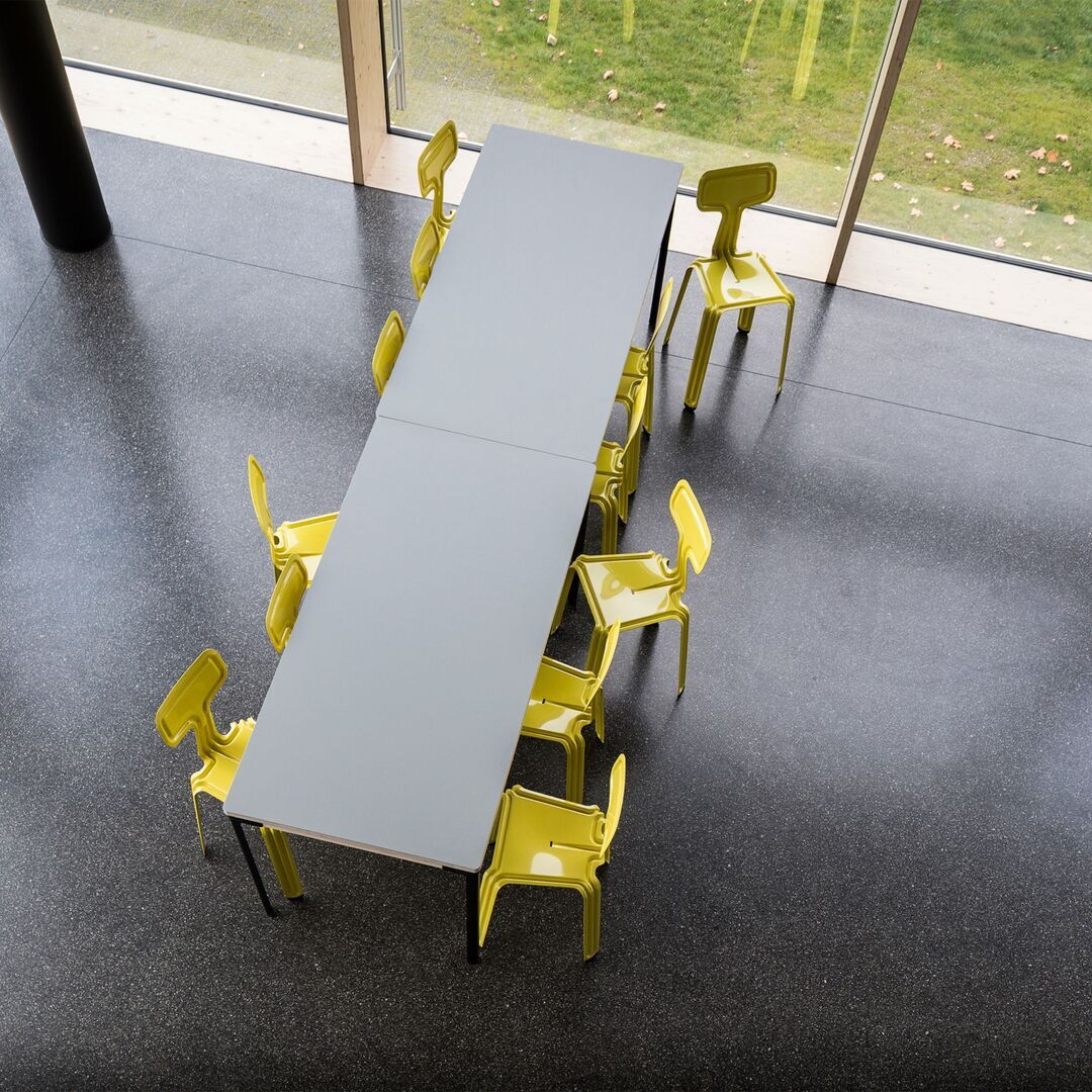 Stuhl Pressed Chair Nils Holger Moormann