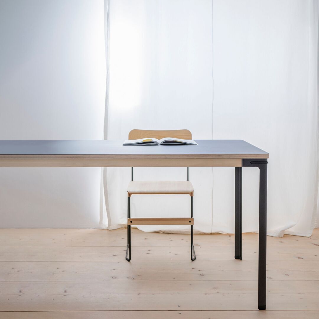 Tisch Seiltänzer Nils Holger Moormann