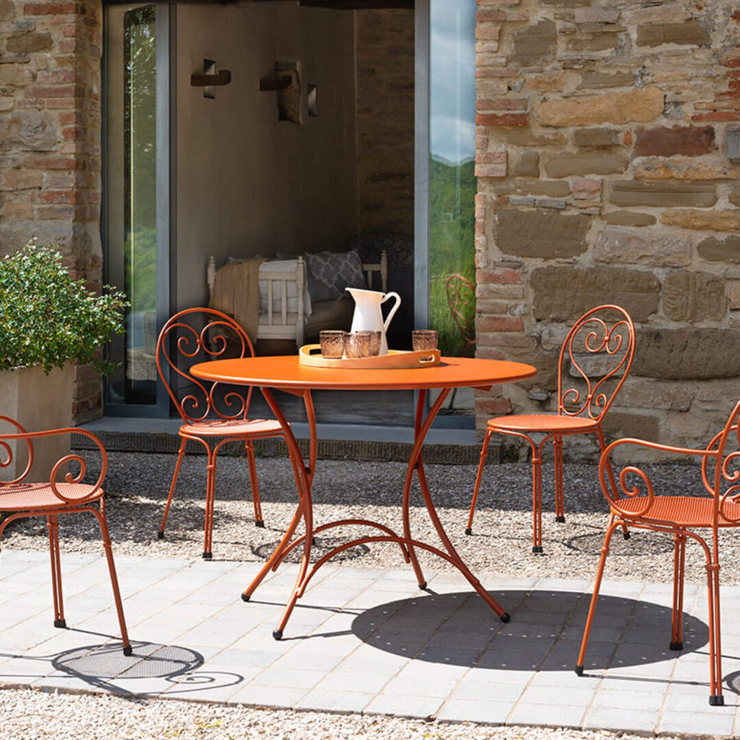 EMU Tisch Pigalle D105cm