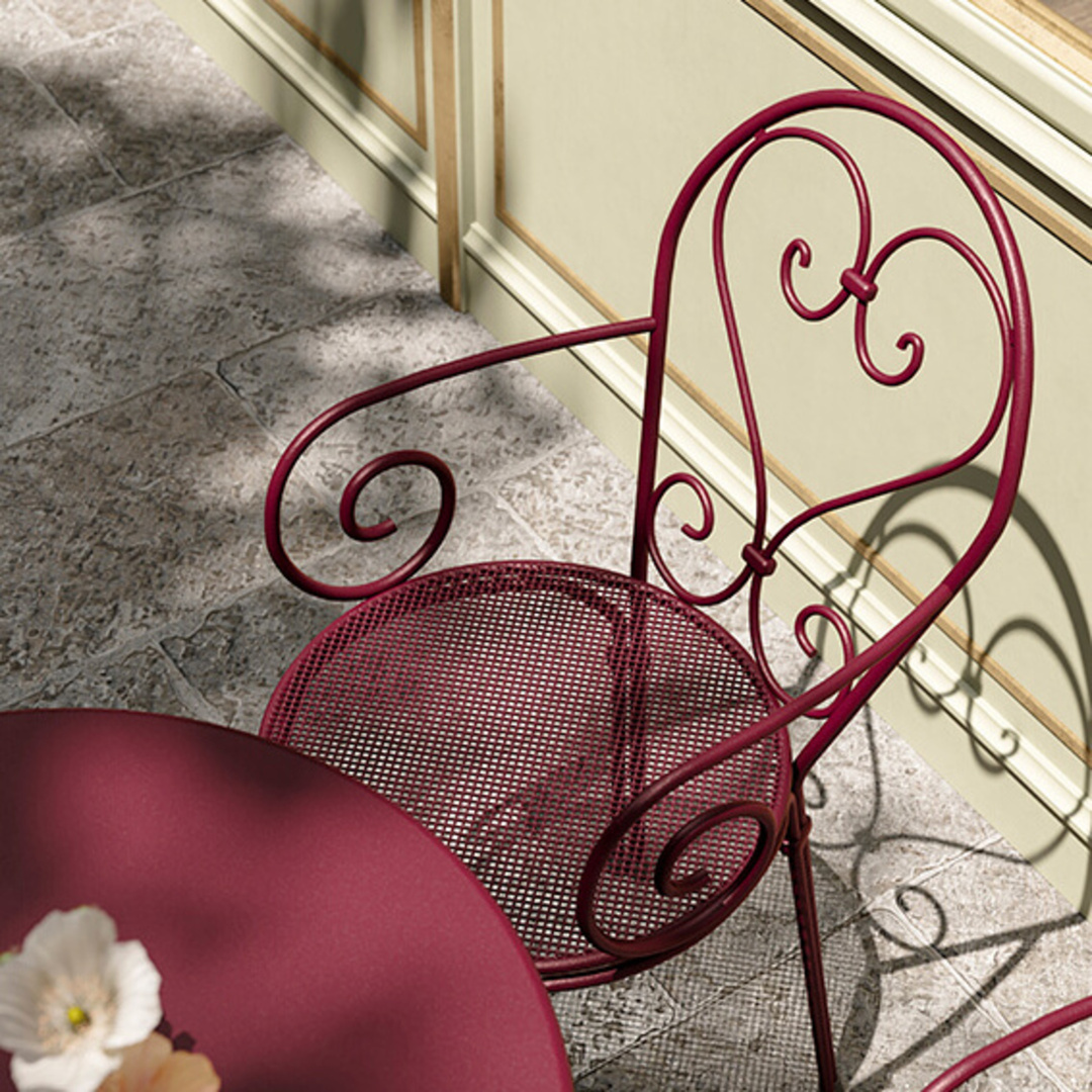 EMU Armlehnstuhl Pigalle