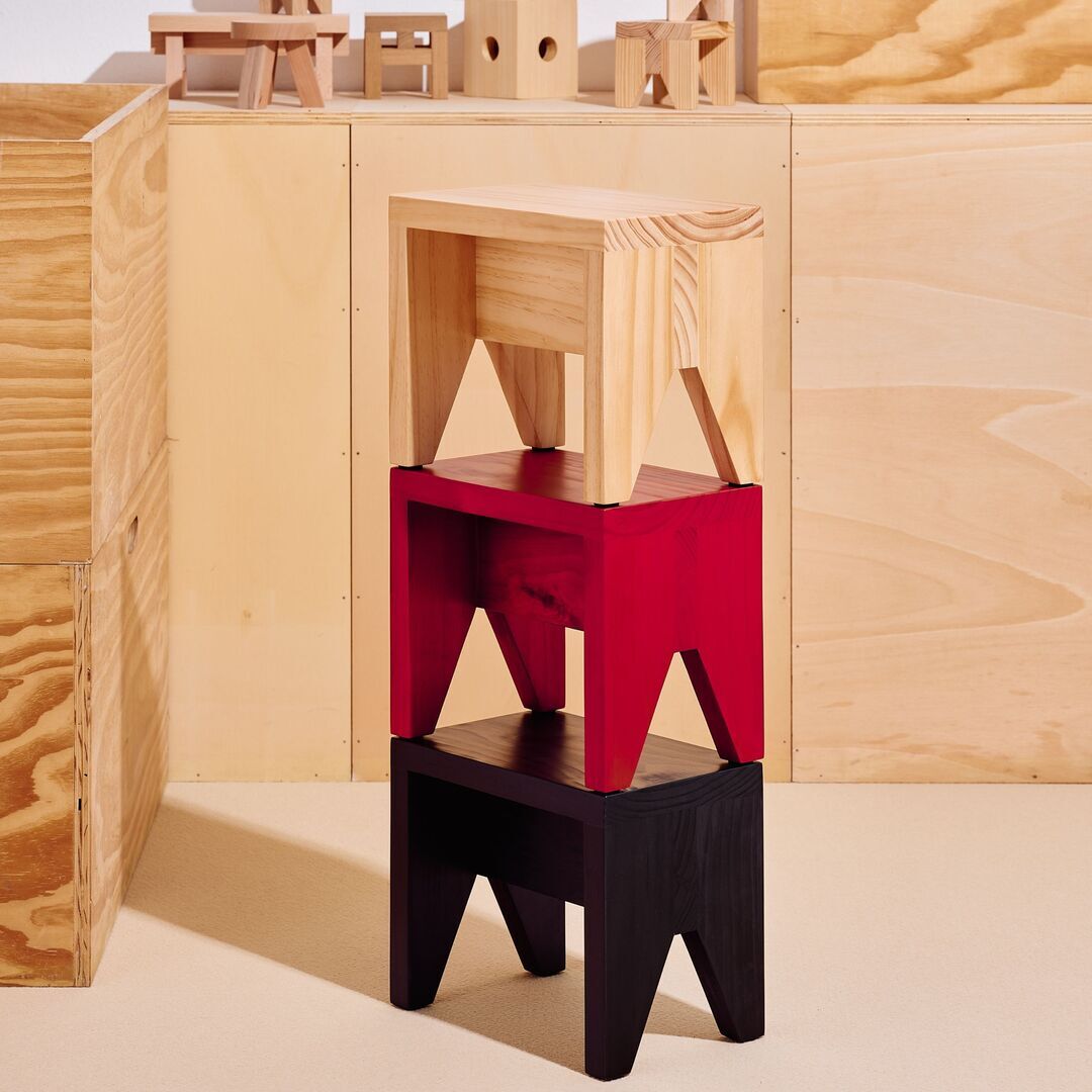 HAY Accessoires Vielseitiger Hocker Manolito von Hay LifestyleHAY Accessoires Vielseitiger Hocker Manolito von Hay Lifestyle