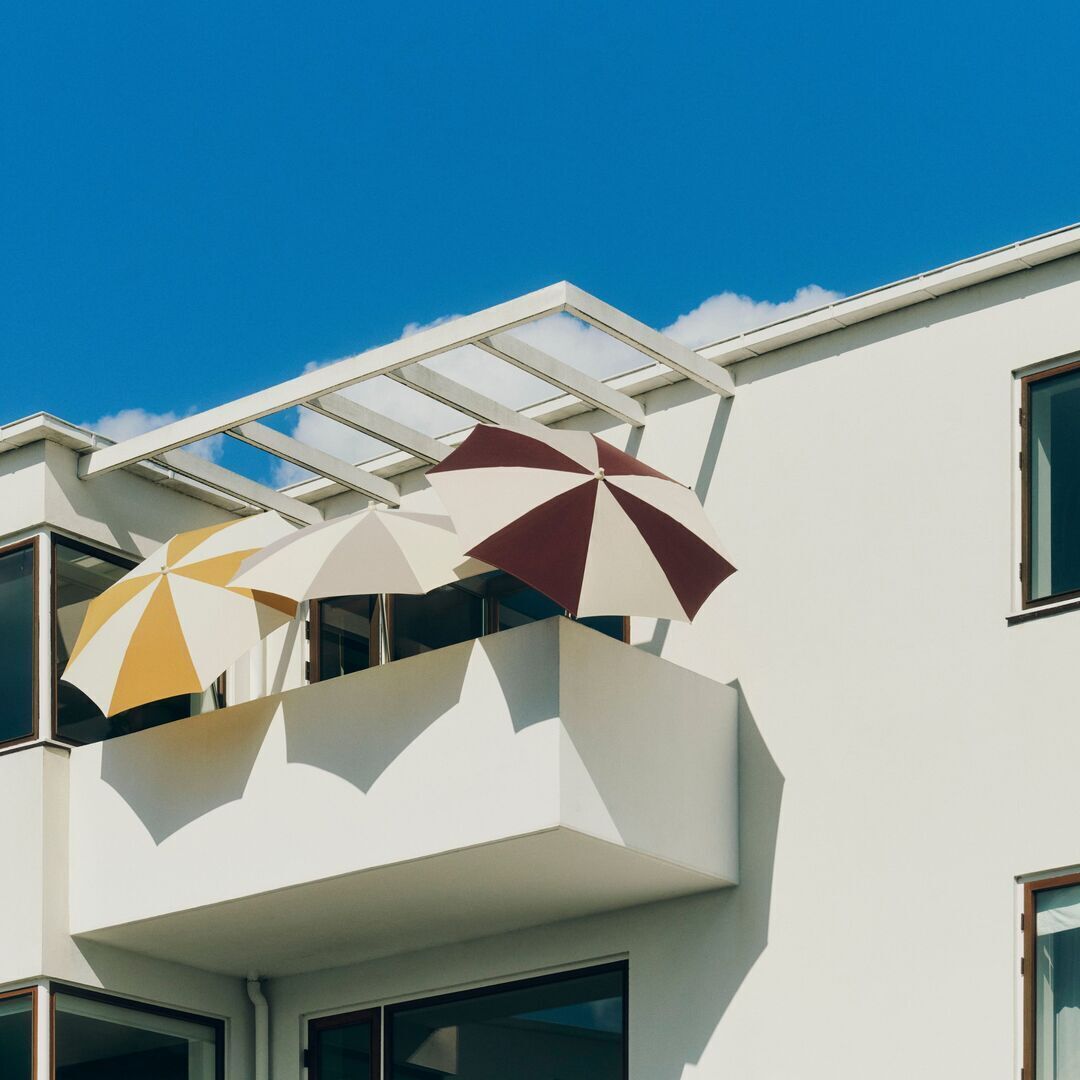 HAY Accessoires Sonnenschirm Terrazza in Oktogon von Hay