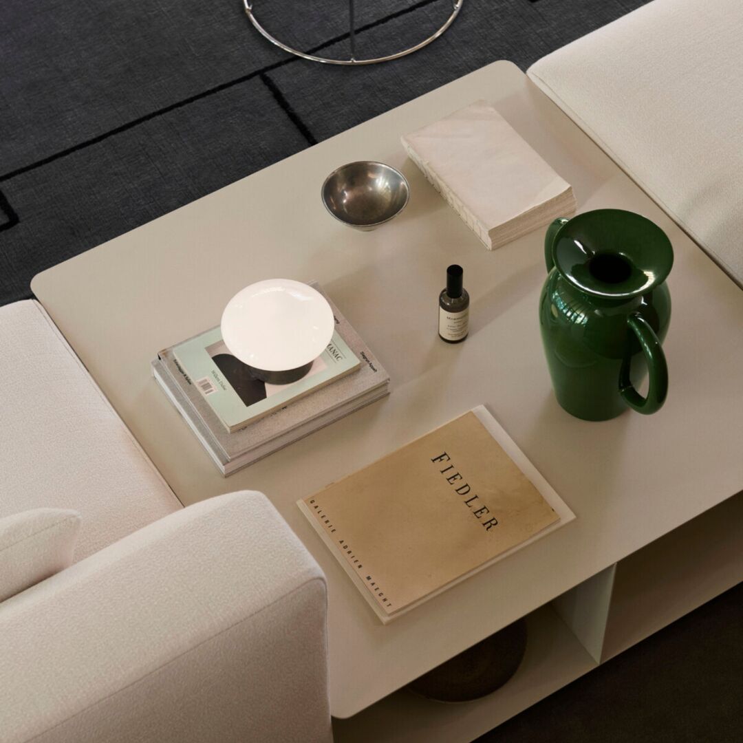 Couchtisch Develius EV3 von &Tradition