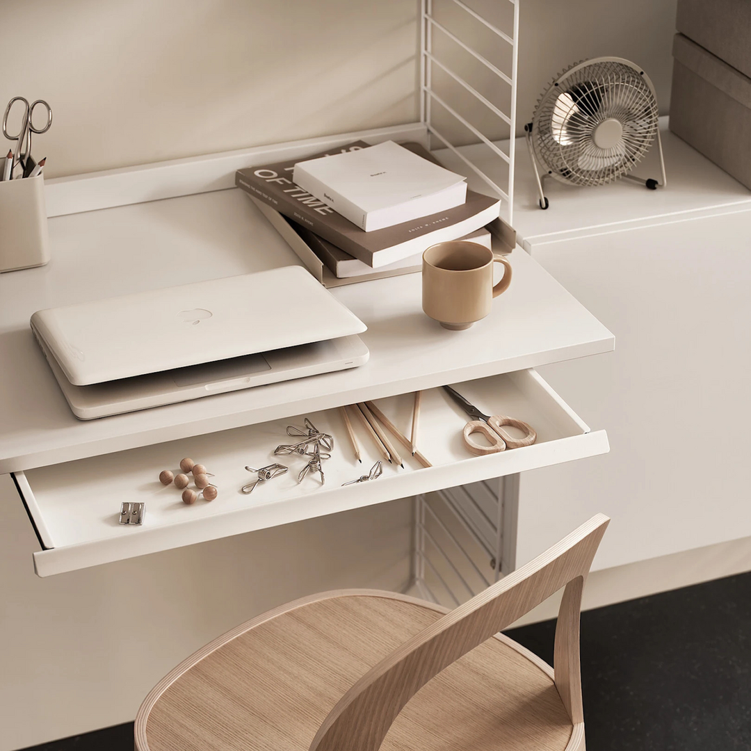String Furniture String Schreibtischschublade Weiss