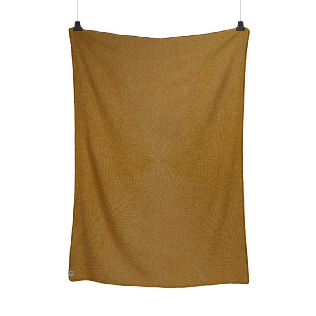 Røros Tweed Lammwolldecke The Holiday Triptych 150 x 200 cm von Røros Tweed Sun Yellow