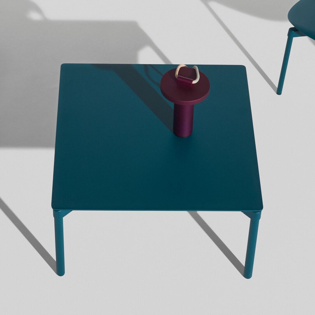 Petite Friture Couchtisch Fromme von Petite Friture  Ocean Blue-1