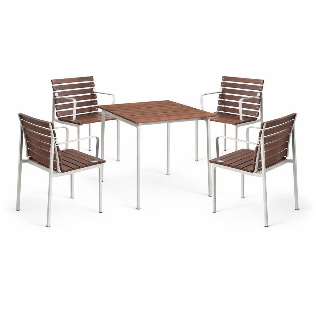Traverse im Dining Set mit Gartentisch 75x83cm und Armlehnstühlen - 4 Personen von Hay