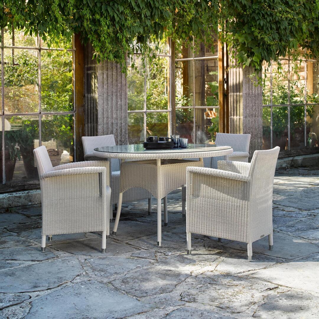 Vincent Sheppard Vincent Sheppard Safi Dining Table Old Lace Alte Spitze