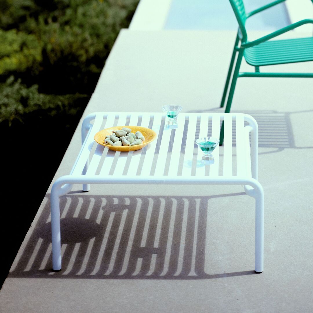 Petite Friture Kleiner Couchtisch Week-End von Petite Friture White-1