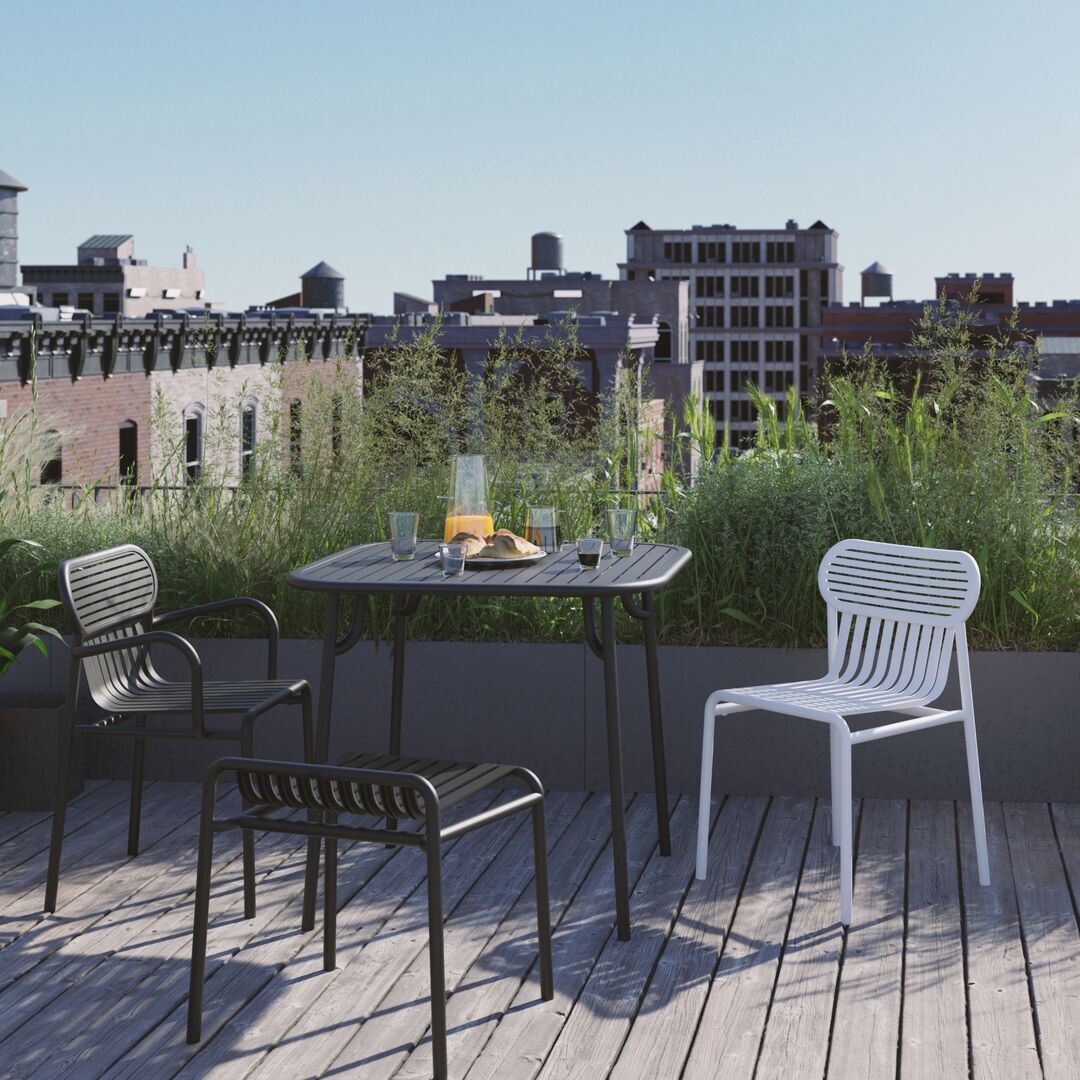 Petite Friture Quadratischer Lamellentisch Week-End von Petite Friture Black-1