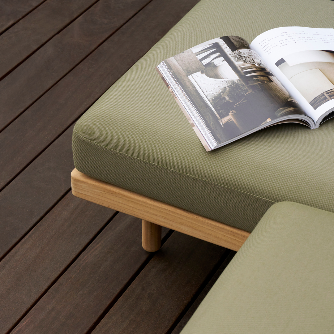 Carl_Hansen_&_Søn_Outdoor_Sofa_Kombination_2_Embrace_von_Carl_Hansen_&_Søn_Grün Panama Alga
