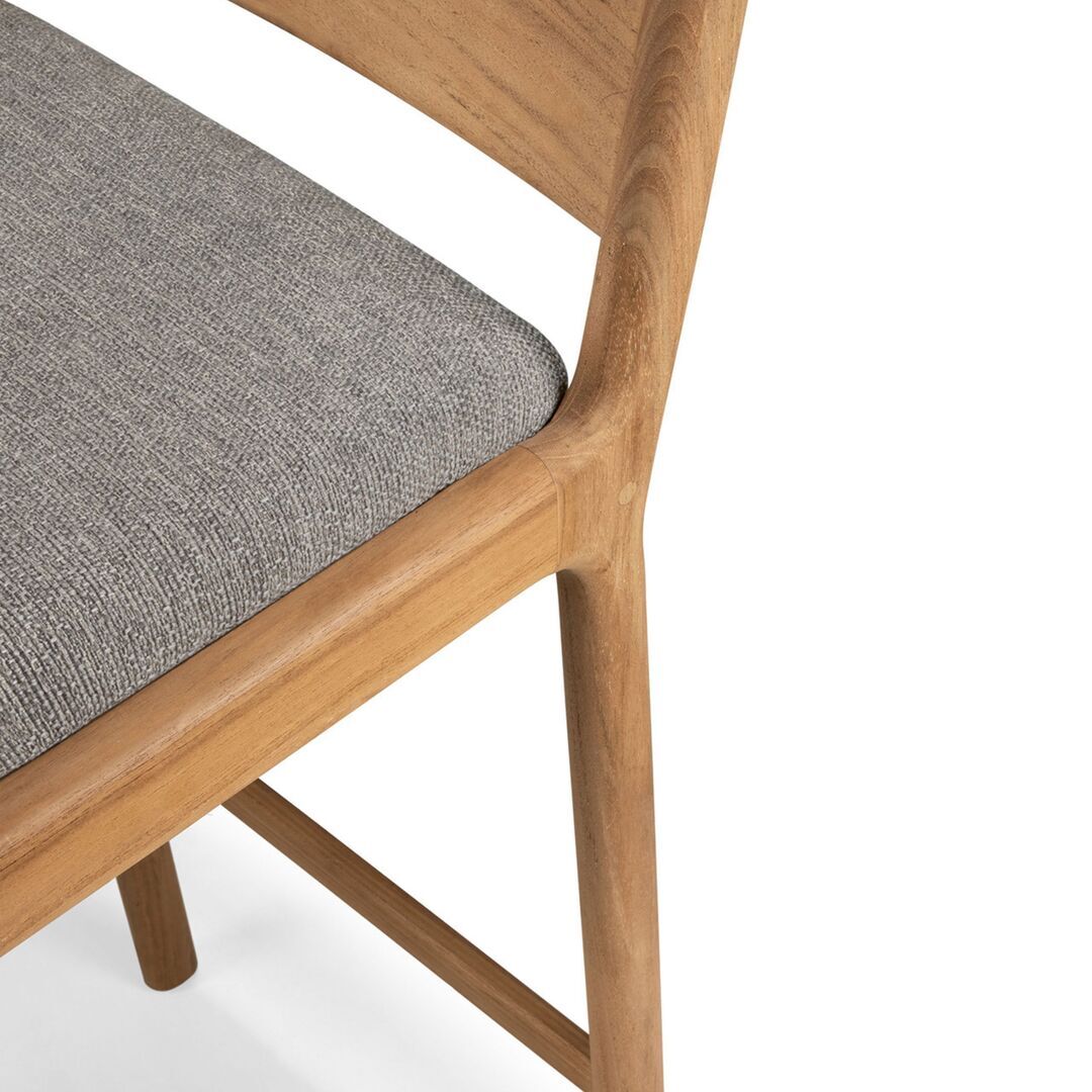 Ethnicraft_Barhocker_fur_Draussen_Jack_mit_Sitzkissen_Mocha_10427_Details_1