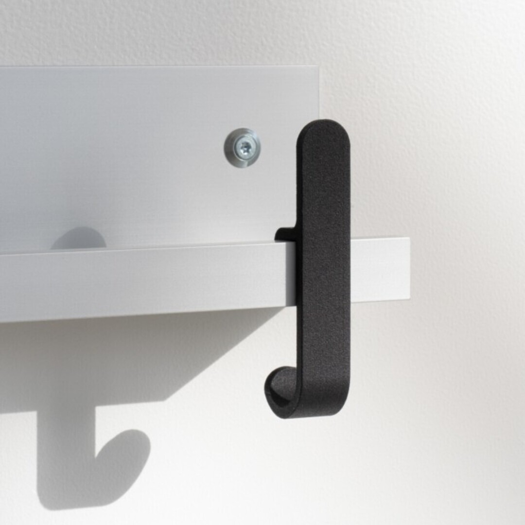 Thut  Garderobe 125 L: 58 cm, Aluminium eloxiert