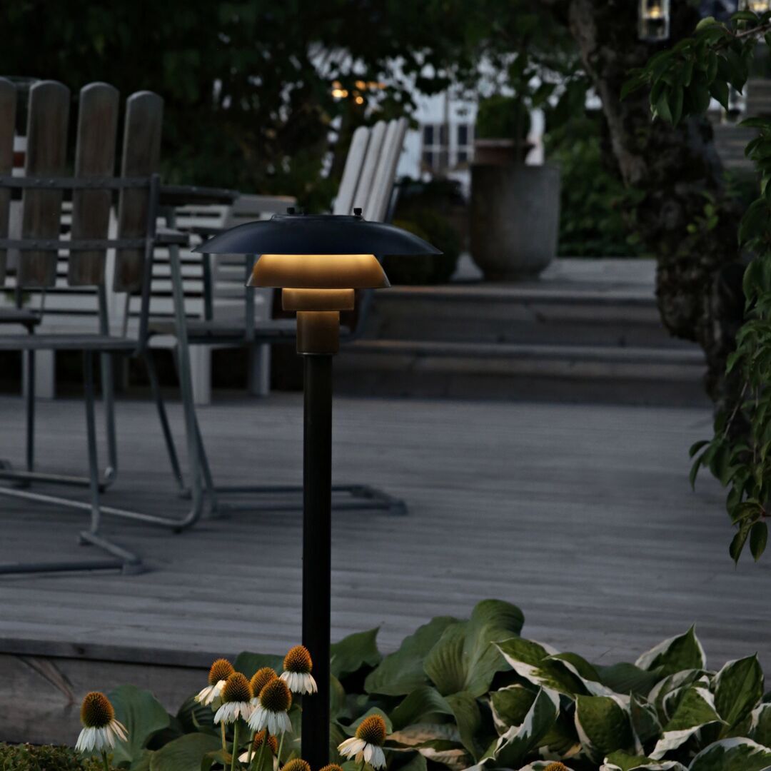 Louis Poulsen  Stehleuchte PH 3-2½ Bollard von Louis Polsen Schwarz, H: 126 cm-1