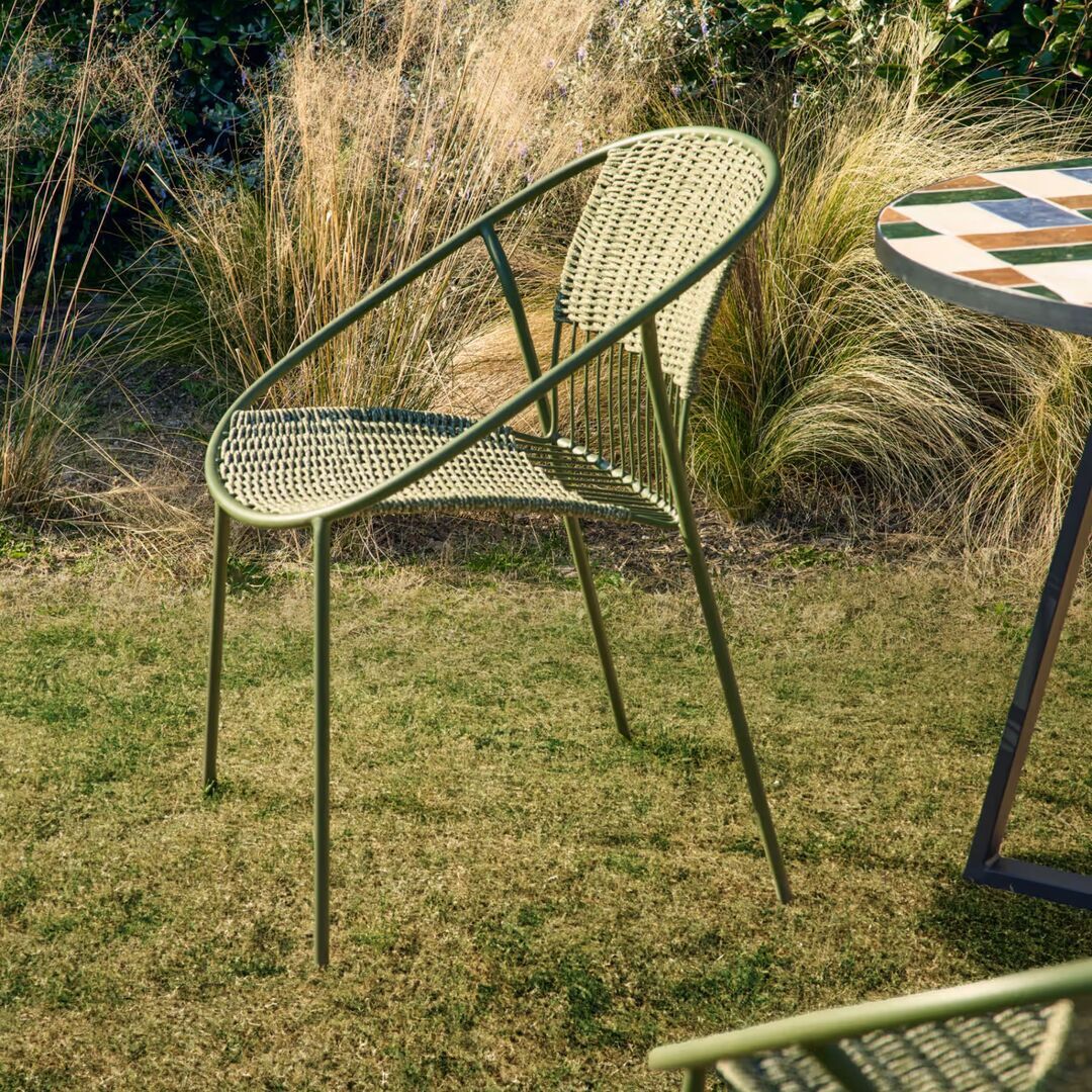 Kave Home Stapelbarer Outdoor-Stuhl Atrani von Kave Home Grün