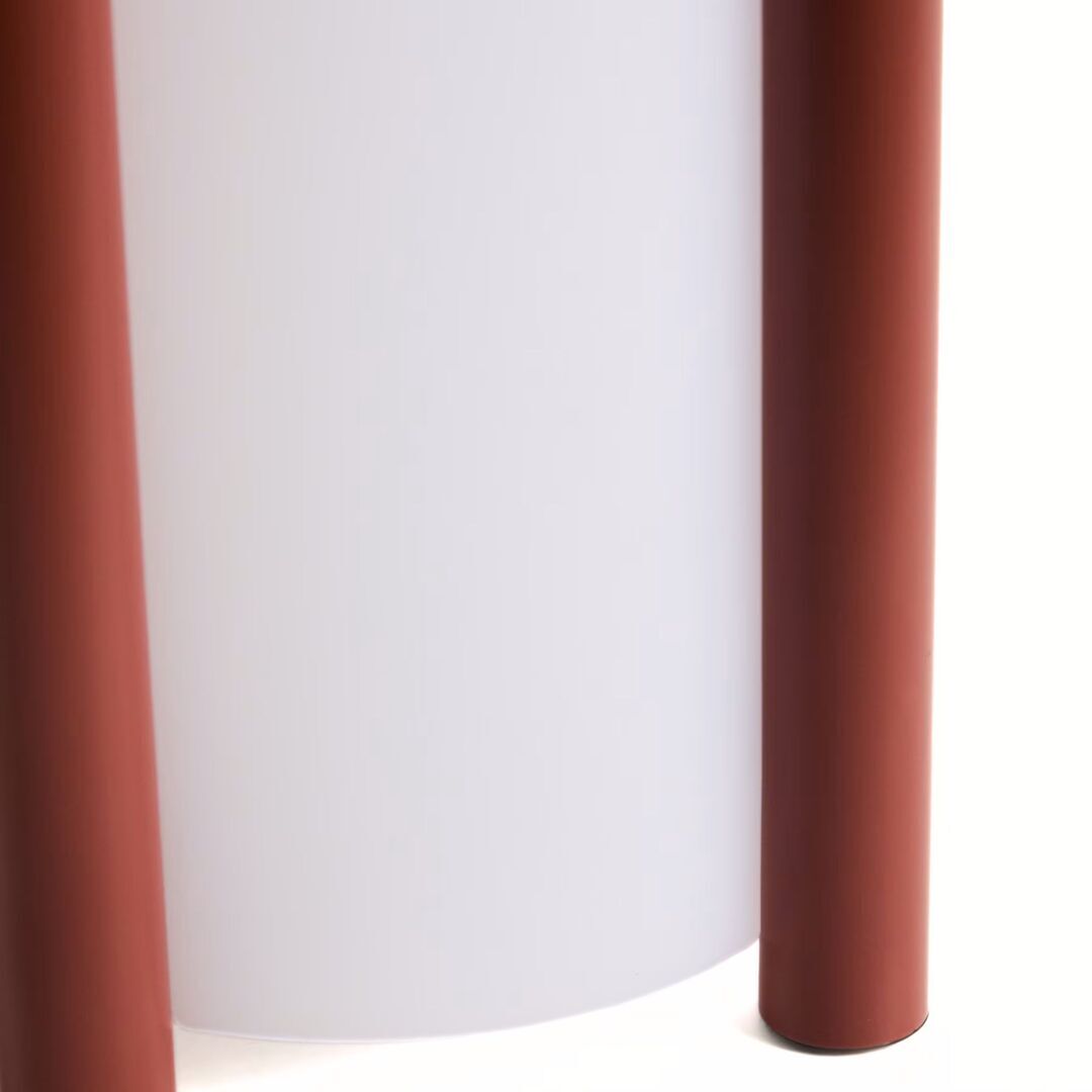 Kave Home Grosse tragbare Tischlampe Leros von Kave Home Rot