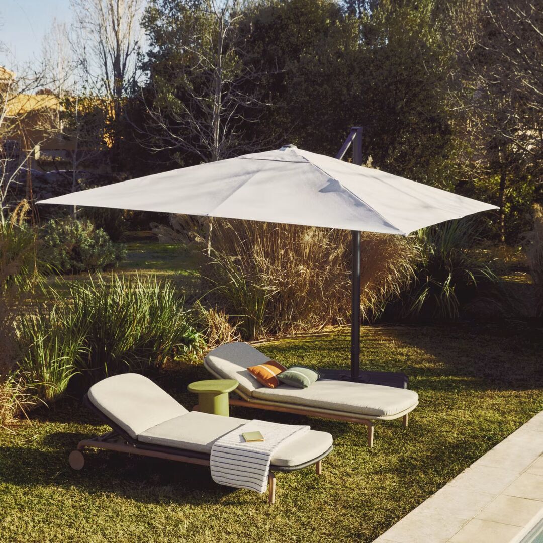 Kave Home Exzentrischer Sonnenschirm Noli von Kave Home L: 300 cm, Graphit