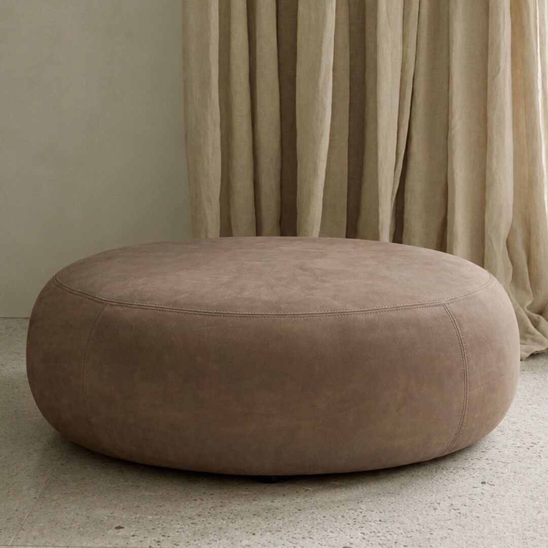 Ethnicraft Sitzhocker Orb von Ethnicraft Fawn nubuck
