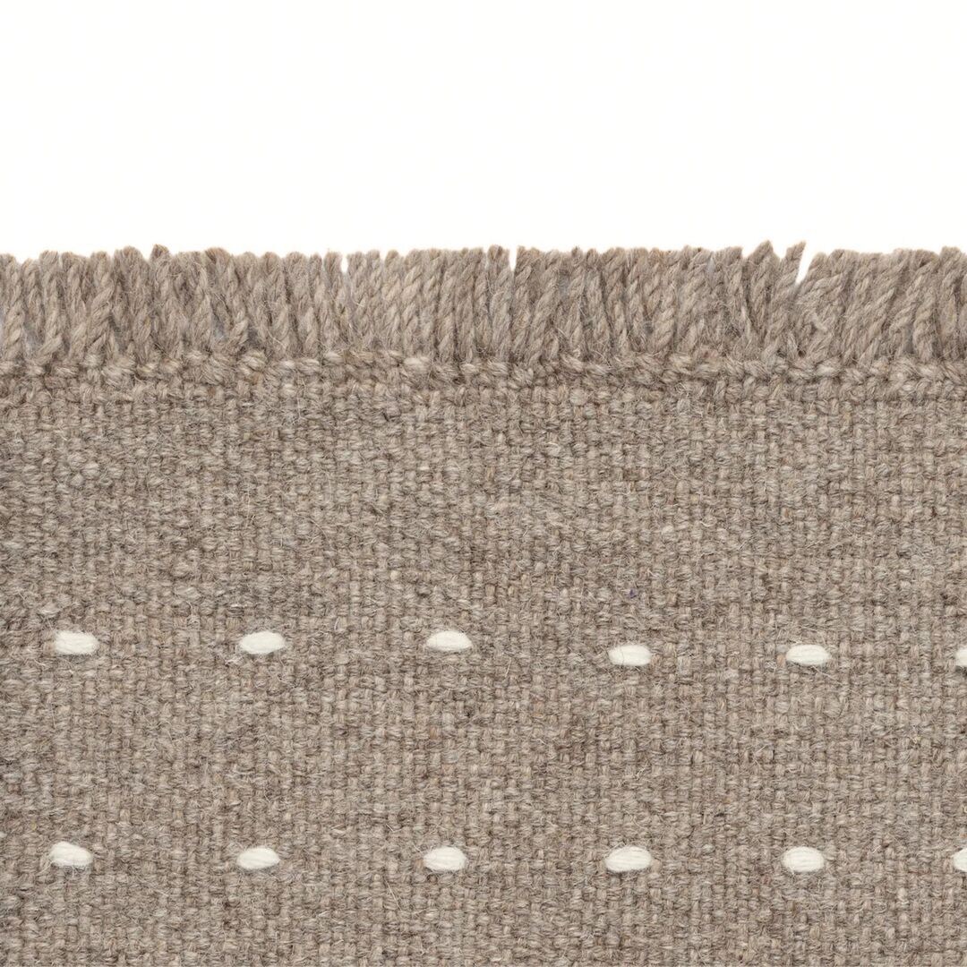 Kvadrat Rugs Teppich Yield Dot Naturally Coloured Fringes von Kvadrat L: 170 cm / B: 240 cm, 0255