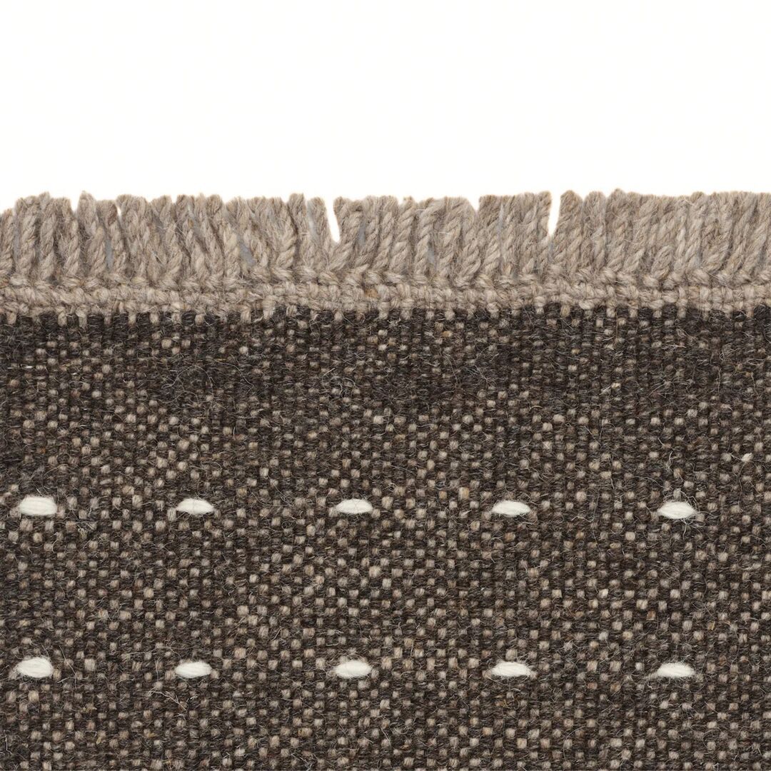 Kvadrat Rugs Teppich Yield Dot Naturally Coloured Fringes von Kvadrat L: 170 cm / B: 240 cm, 0295