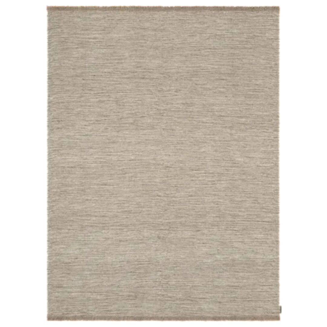 Teppich Yield Melange Naturally Coloured Fringes von Kvadrat