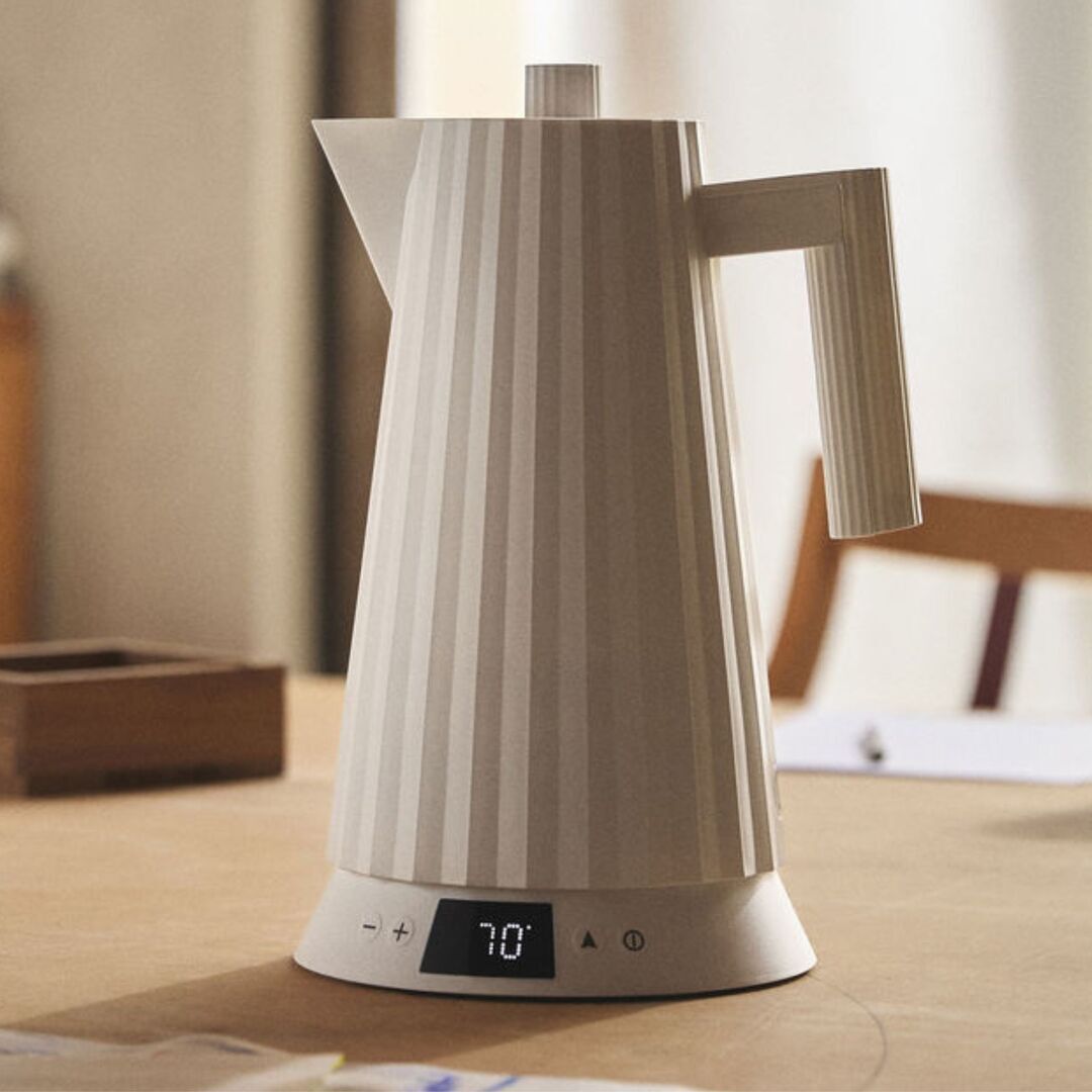 Elektrischer Wasserkocher Plissé von Alessi