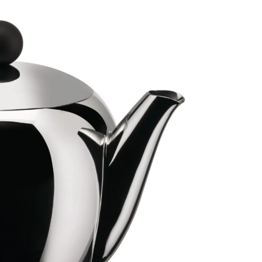 Teekanne Bombé von Alessi