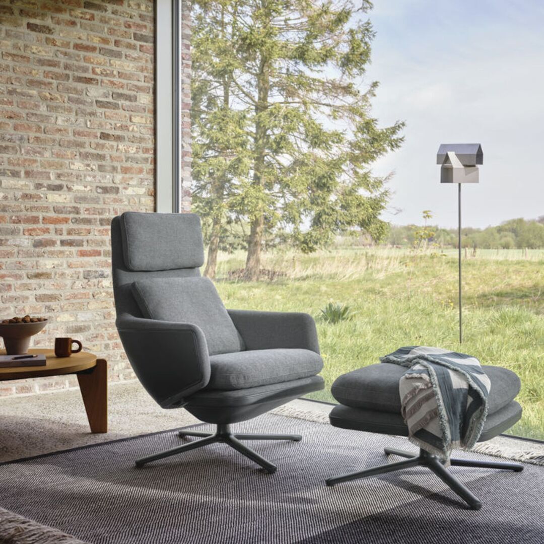Grand Relax und Ottoman in Leder von Vitra