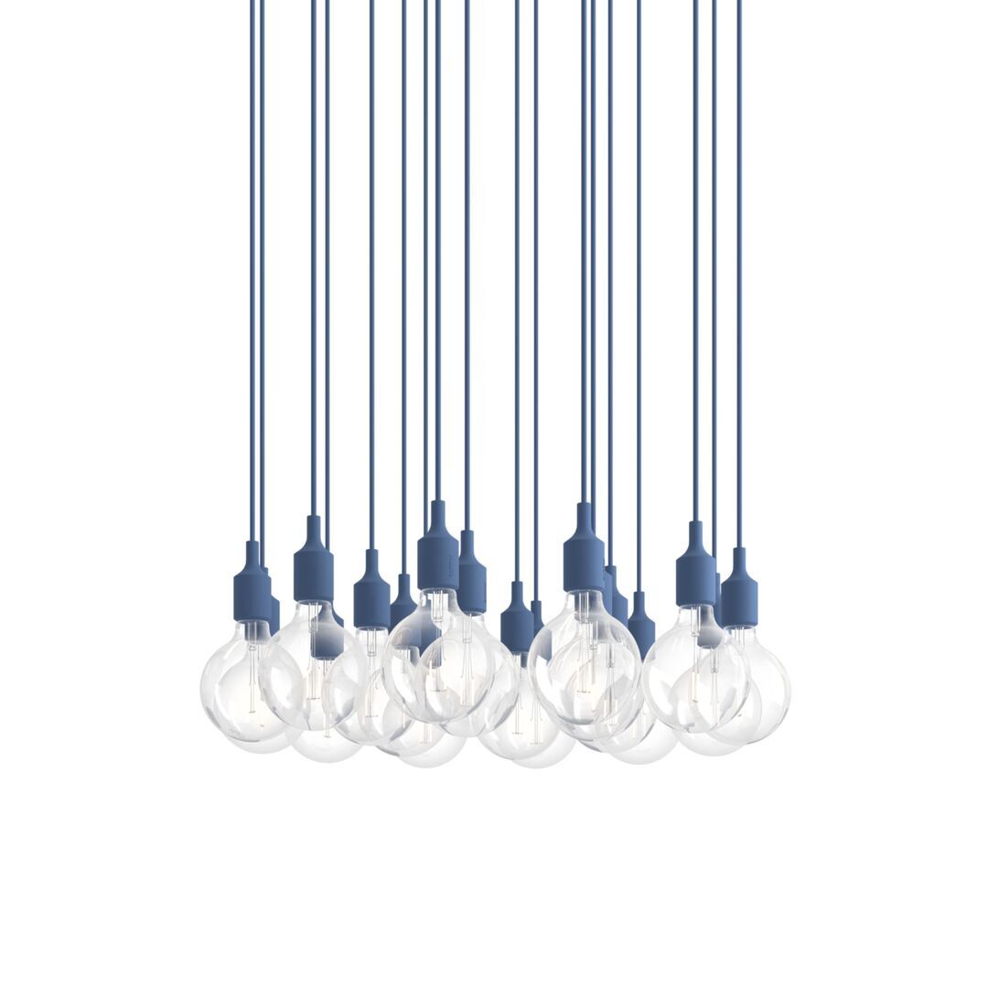 Muuto Cluster Pendelleuchten E27 von Muuto Pale Blue, 18 Lampen
