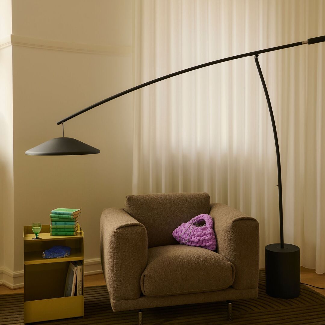 Bogenleuchte Contra von Muuto