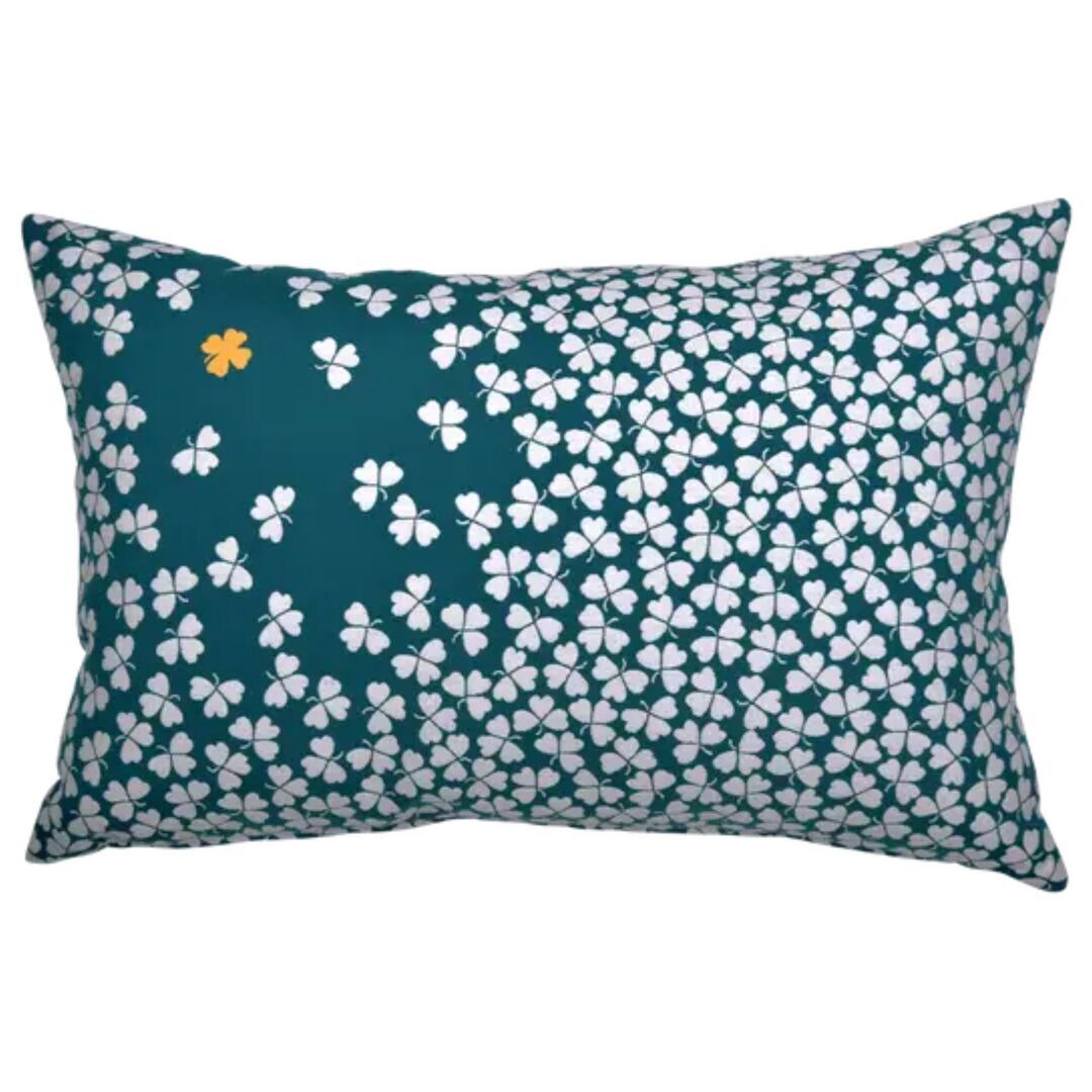 Fermob Outdoor Kissen Trèfle in verschiedenen Größen von Fermob Grünblau, L: 68 cm / B: 44 cm