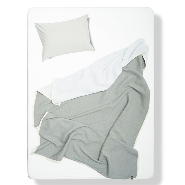 Extra large bedspread 