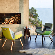 Lagerverkauf: Hocker Solvay in Eiche massiv dunkel geölt von Vitra