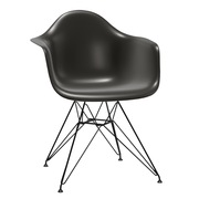 Lagerverkauf: Eames Plastic Armchair DAR RE in Tiefschwarz RE / Basic Dark