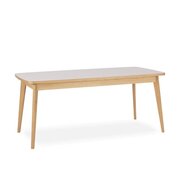 Berliner Design: Tisch Usus mit Linoleum