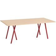 Mit Industrie-Charme: Tisch 'Loop Stand'