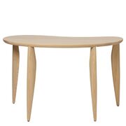 Organischer Schreibtisch Feve von Ferm Living