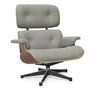 Vitra Eames Lounge Chair / neues Furnier / Stoff / Filzgleiter harte Böden Nussbaum natur lackiert 31, Crème-Dunkelbraun 05 - Nubia, Aluminium poliert 03 / Tiefschwarz 12 pulverbeschichtet (glatt), Neue Masse