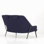 Vitra Slow Sofa in Stoff von Vitra Flocca dunkelblau, Aluminiumguss pulverbeschichtet tiefschwarz