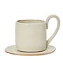 Ferm Living Steingut-Tassen mit Unterteller Flow von Ferm Living Off White Speckle