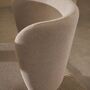 Kave_Home_Stuhl_Ciselia_aus_Chenille_Beige_Massives_Eschenholz_Natürl_Finish_Lifestyle_1