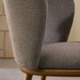 Kave_Home_Stuhl_Ciselia_aus_Chenille_Braun_Massives_Eschenholz_Natürl_Finish_Lifestyle_2