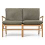 Carl Hansen & Søn OW149-2 Sofa von Carl Hansen & Son Terra Jade 20368, Eiche geölt
