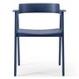 Gazzda_Flip_Stuhl_Lackeierte_Eichenholz_Ral5014_Blue