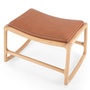 Gazzda_dedo-footstool-oak-white-1015-dakar-leather-whisky-2732-00-1