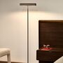 Kave_Home_Stehlampe_Lynor_Schwarz_Schwarz_Marmor_Lifestyle